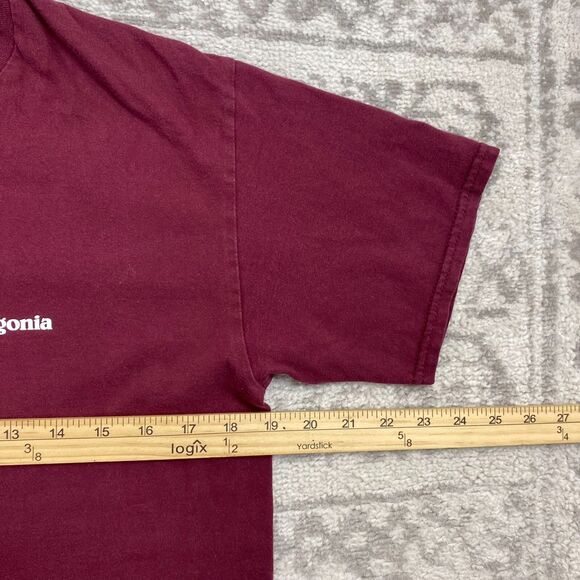 Patagonia T Shirt Short Sleeve Red Outdoor Hiking Logo Print Adult Size Small - Picture 4 of 4